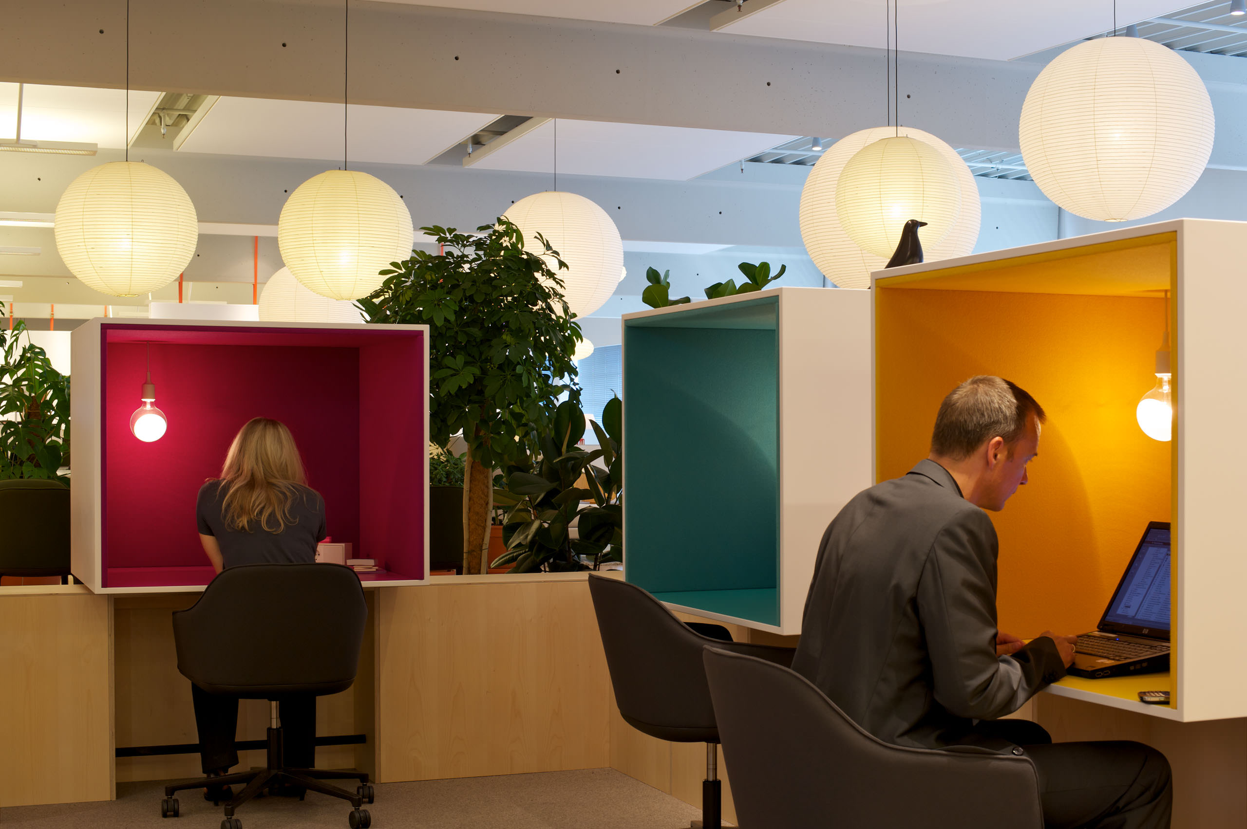 E10295 · Vitra Office Weil